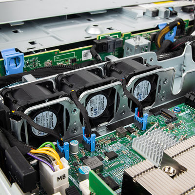 Dell PowerEdge R240 E-2224 4*3.5" 250W 1U Server Rack voor financieel werk en file sharing